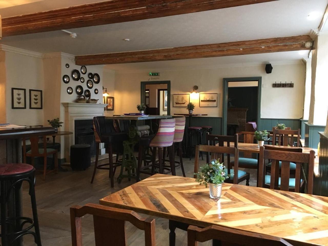 White Hart Inn Wells Eksteriør bilde